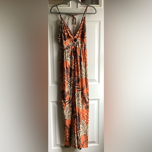 Sincerely Jules NWT Jumpsuit S Wide Leg Halter Cruise Resort Palm Neutral Safari - Picture 1 of 9